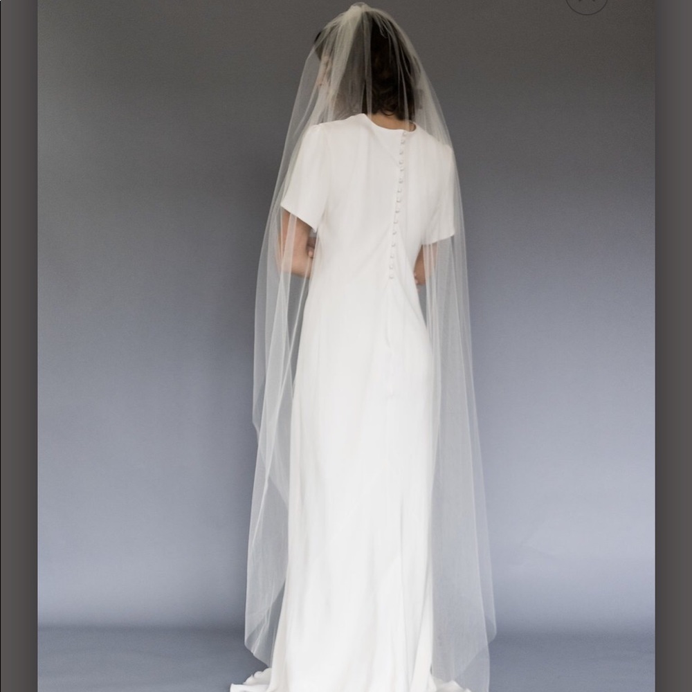 Melinda Rose Floor Length Veil - White